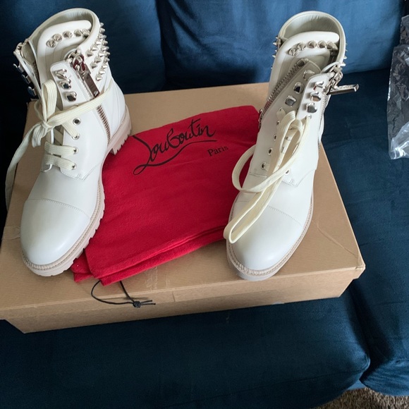 Boots - Picture 2 of 3